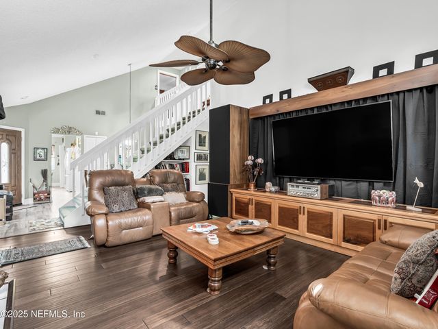335 SUNRISE Circle, Neptune Beach, FL 32266