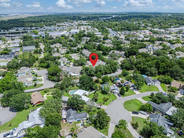 335 SUNRISE Circle, Neptune Beach, FL 32266