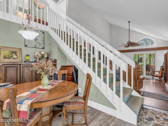 335 SUNRISE Circle, Neptune Beach, FL 32266
