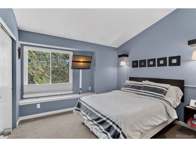 889 Summer Dr 14, Highlands Ranch, CO 80126