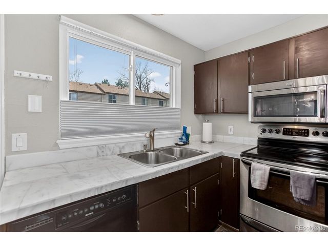 889 Summer Dr 14, Highlands Ranch, CO 80126