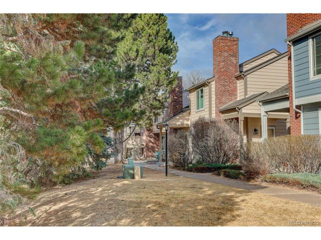 889 Summer Dr 14, Highlands Ranch, CO 80126