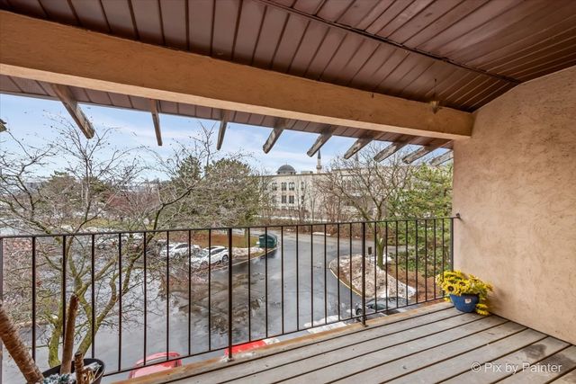 21W581 North Avenue 58, Lombard, IL 60148