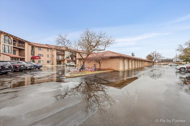 21W581 North Avenue 58, Lombard, IL 60148