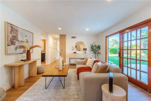 5252 Liverpool, Yorba Linda, CA 92886