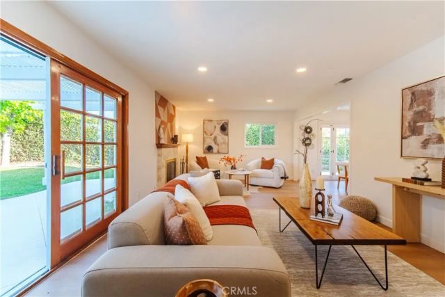 5252 Liverpool, Yorba Linda, CA 92886