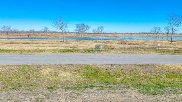 Lot 132 Waterfront Club, Corsicana, TX 75110
