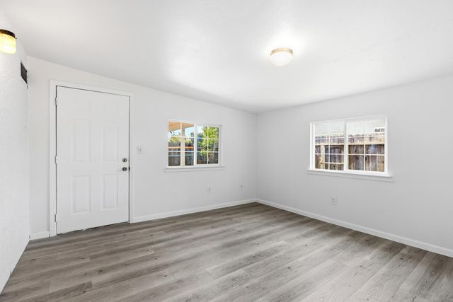 1117 Whittle Ct, Modesto, CA 95351