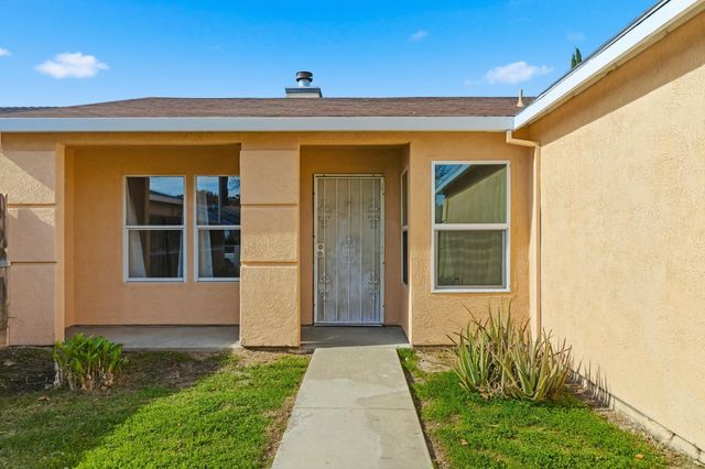 1117 Whittle Ct, Modesto, CA 95351