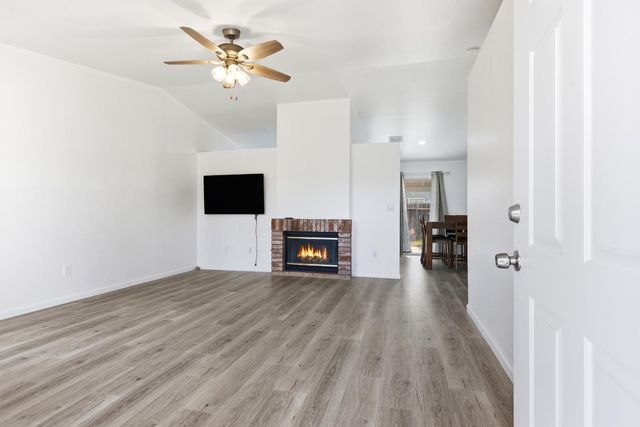 1117 Whittle Ct, Modesto, CA 95351