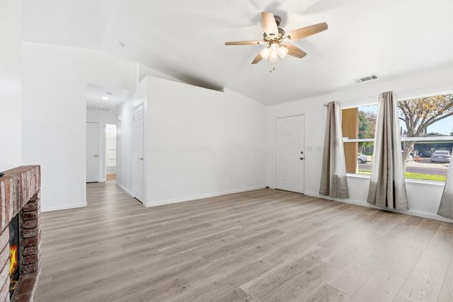 1117 Whittle Ct, Modesto, CA 95351