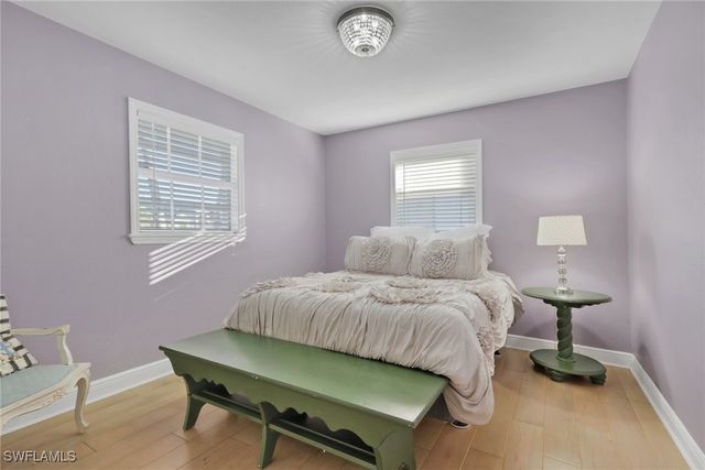 826 109th AVE N, Naples, FL 34108