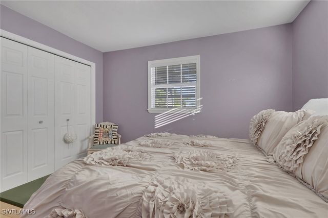 826 109th AVE N, Naples, FL 34108