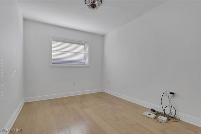 826 109th AVE N, Naples, FL 34108