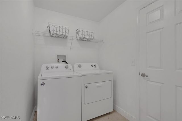 826 109th AVE N, Naples, FL 34108