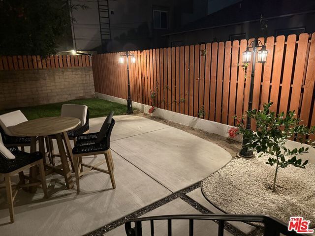 531 Burchett Street, Glendale, CA 91203