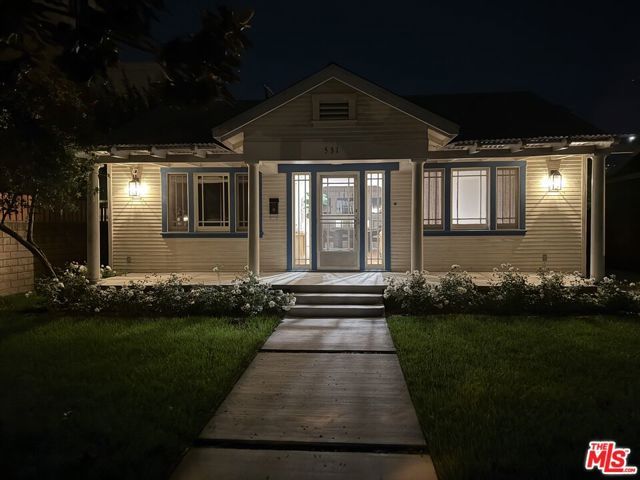531 Burchett Street, Glendale, CA 91203