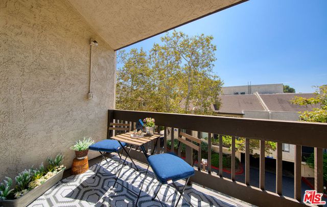 11301 Summertime Lane, Culver City, CA 90230