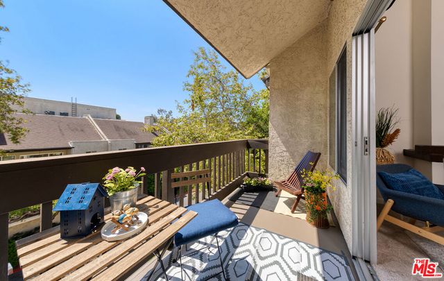 11301 Summertime Lane, Culver City, CA 90230