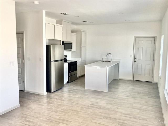 7803 N 58th Lane 1, Mission, TX 78573