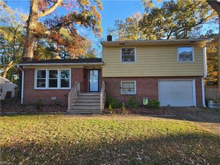 509 Frank LN, Newport News, VA 23606