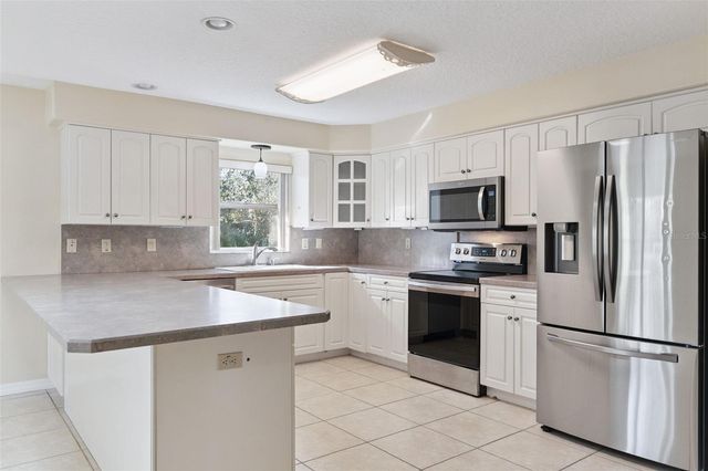 1396 8TH AVENUE, Deland, FL 32724