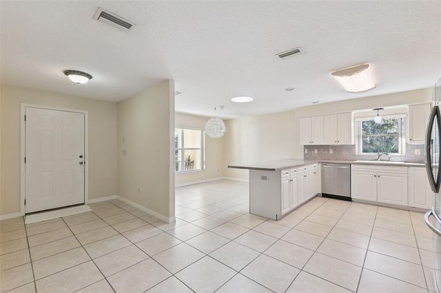 1396 8TH AVENUE, Deland, FL 32724