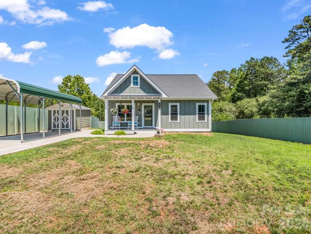 278 Right Prong Road, Ellenboro, NC 28040