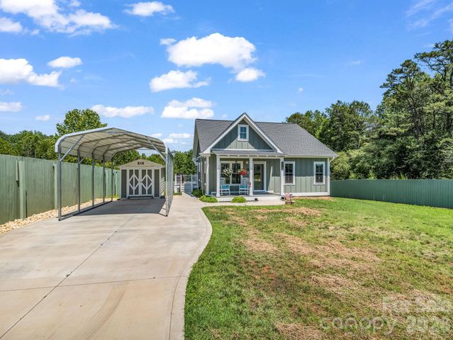 278 Right Prong Road, Ellenboro, NC 28040