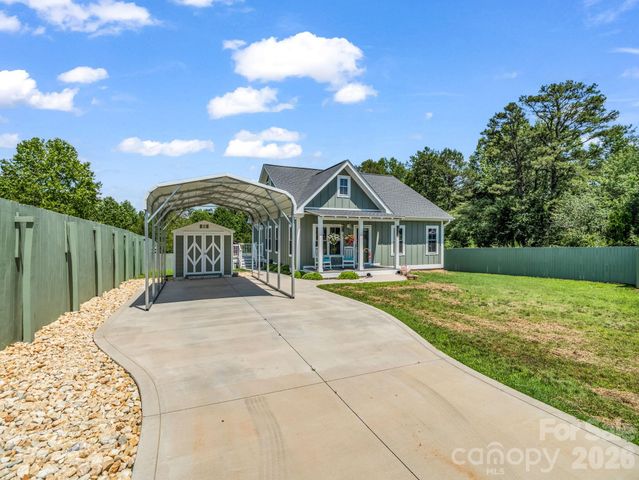 278 Right Prong Road, Ellenboro, NC 28040