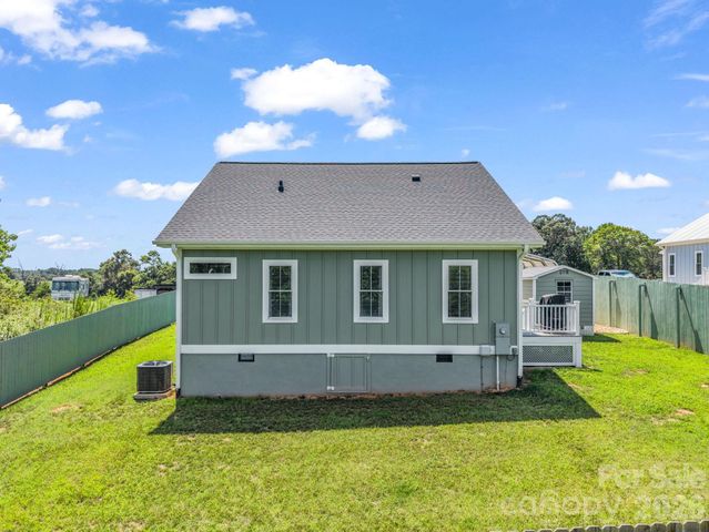 278 Right Prong Road, Ellenboro, NC 28040