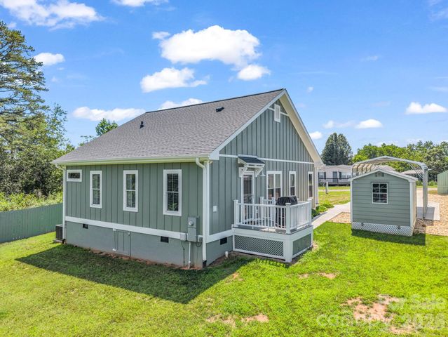 278 Right Prong Road, Ellenboro, NC 28040