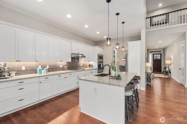 5492 Skyfall Place NW, Bremerton, WA 98312