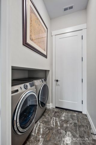 5492 Skyfall Place NW, Bremerton, WA 98312