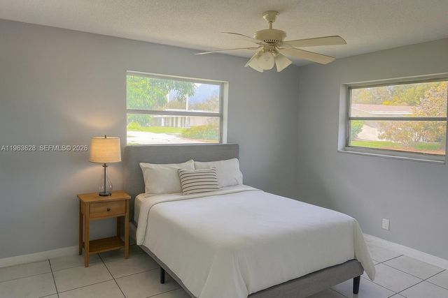 2601 NW 53rd St, Tamarac, FL 33309