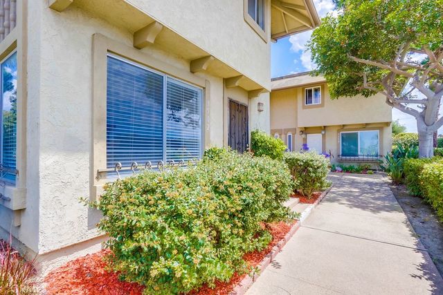 9502 Pettswood Dr 7, Huntington Beach, CA 92646