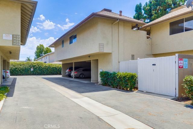 9502 Pettswood Dr 7, Huntington Beach, CA 92646