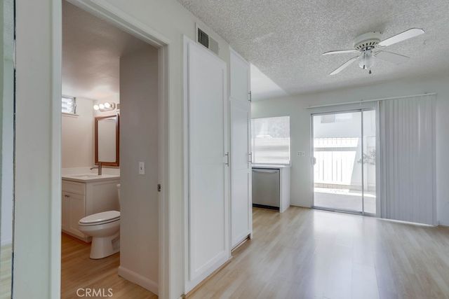 9502 Pettswood Dr 7, Huntington Beach, CA 92646
