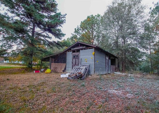 6138 Whitehurst Dr, Longview, TX 75602