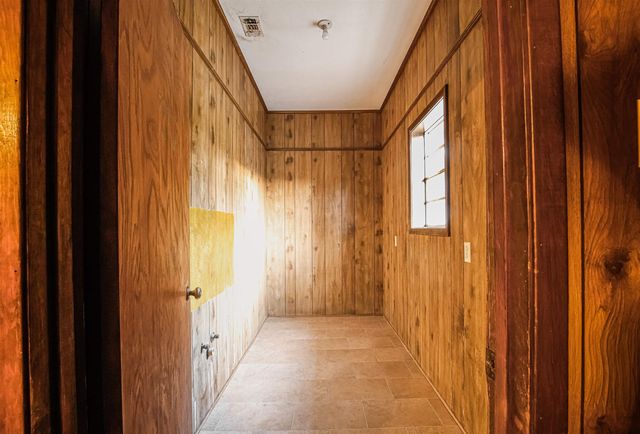 6138 Whitehurst Dr, Longview, TX 75602