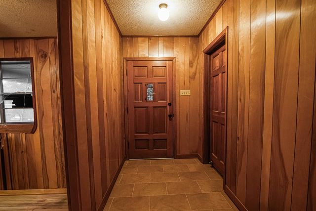 6138 Whitehurst Dr, Longview, TX 75602