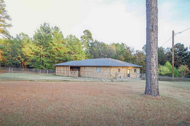 6138 Whitehurst Dr, Longview, TX 75602