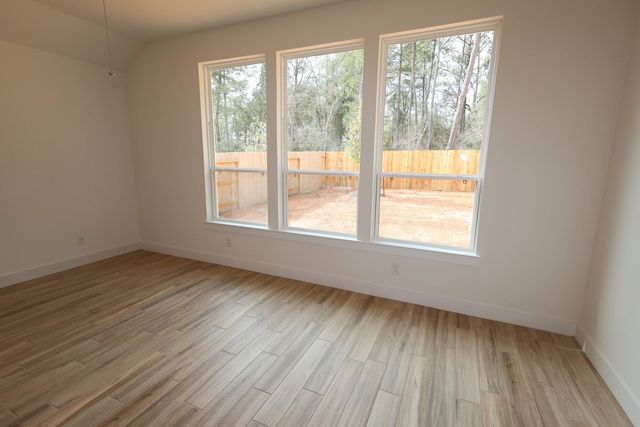 7058 North Lake Clopton Drive, Montgomery, TX 77316