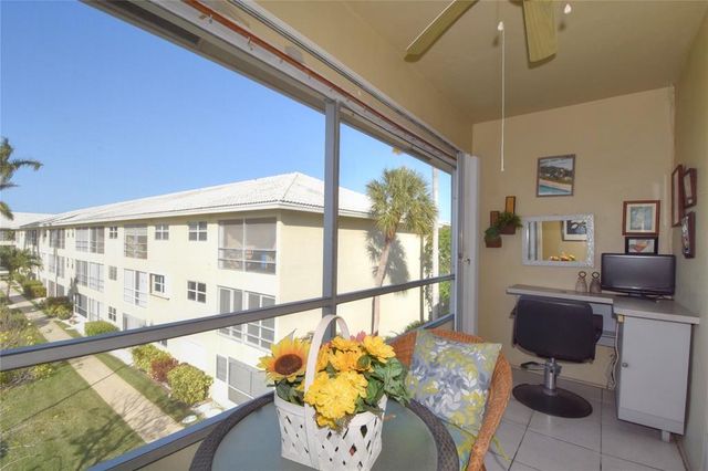 1951 NE 39th St 360, Lighthouse Point, FL 33064
