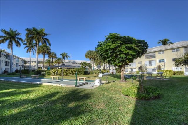 1951 NE 39th St 360, Lighthouse Point, FL 33064