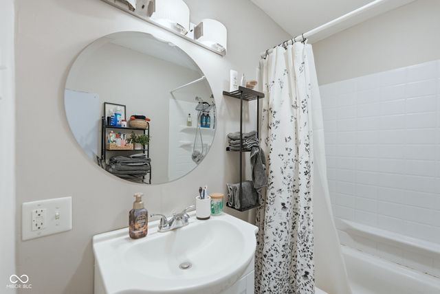 1102 N Hamilton Avenue, Indianapolis, IN 46201