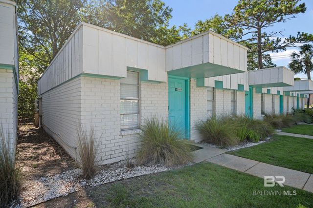 325 E 22nd Avenue 13, Gulf Shores, AL 36542