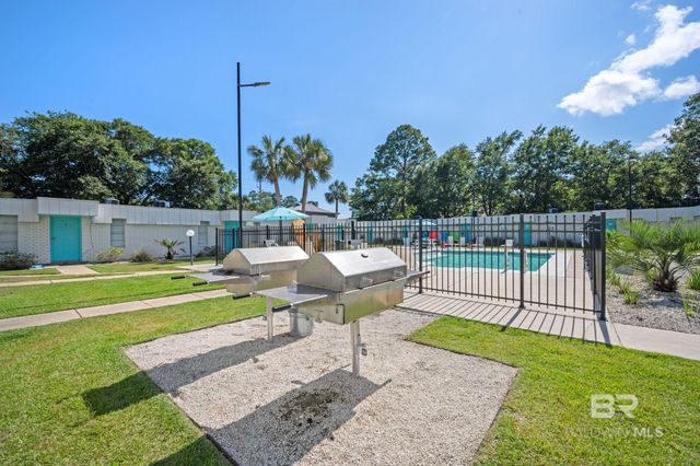 325 E 22nd Avenue 13, Gulf Shores, AL 36542