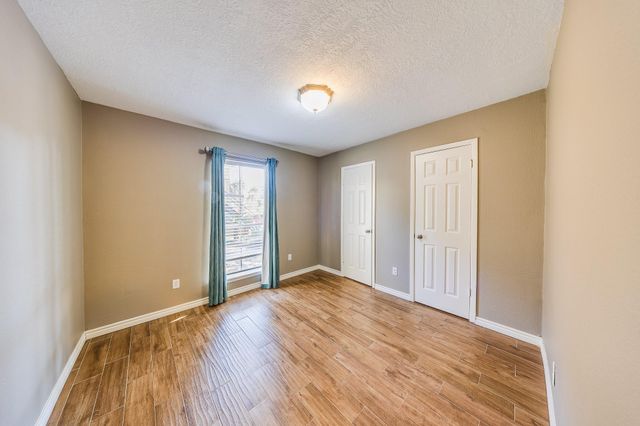 18800 Egret Bay Boulevard 401, Webster, TX 77058