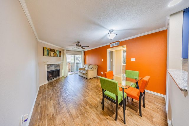 18800 Egret Bay Boulevard 401, Webster, TX 77058